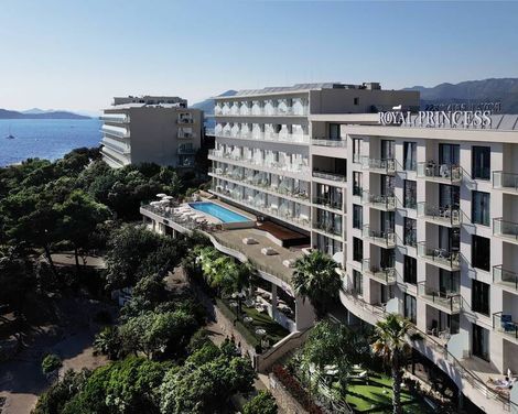 Royal Princess Hotel