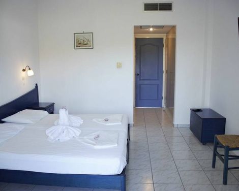 Zefiros Beach Hotel