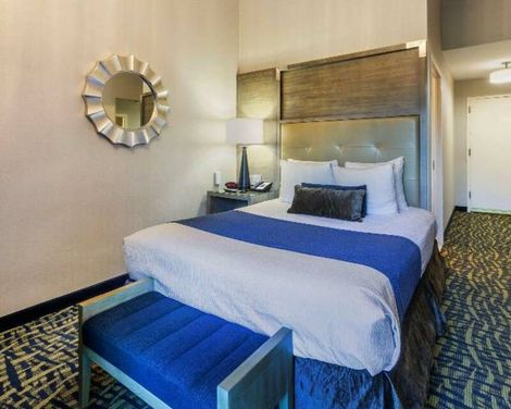 Best Western Plus Robert Treat Hotel-0