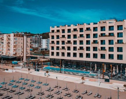 Royal G Deluxe Hotel & Spa