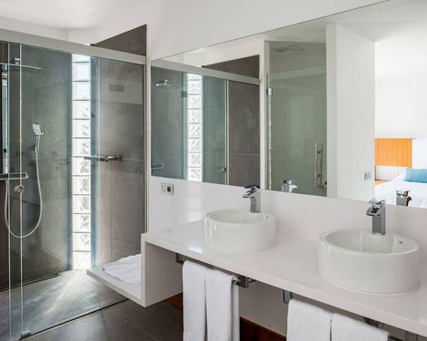 Hyde Park Lane Villas