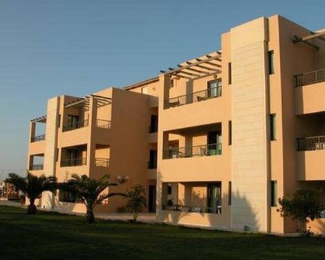 Golden Bay Apartments - Garden Haven
