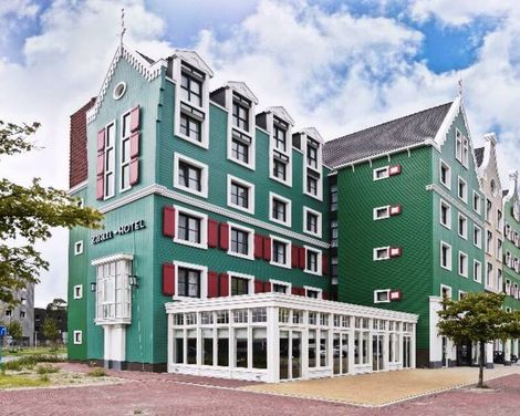 Zaan Hotel