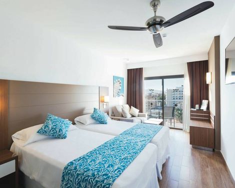 Hotel Riu Bravo