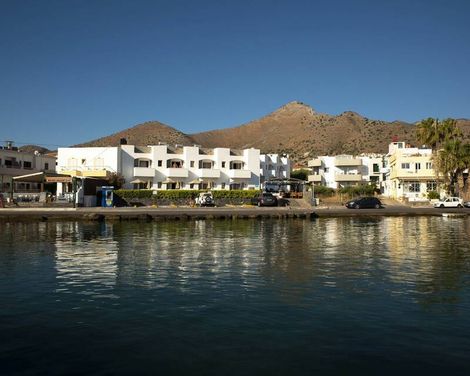 Alikes Suites & Studios