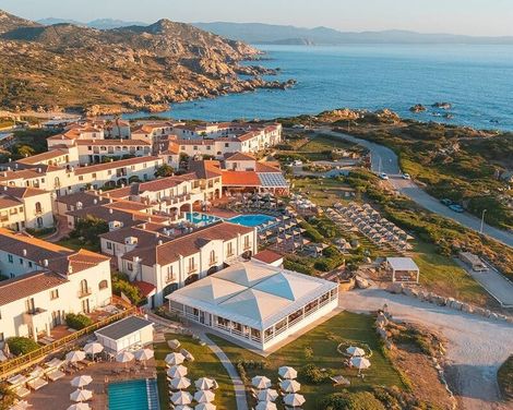 Mangia's Santa Teresa, Curio Collection by Hilton-1