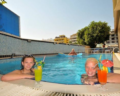 Maris Beach Hotel
