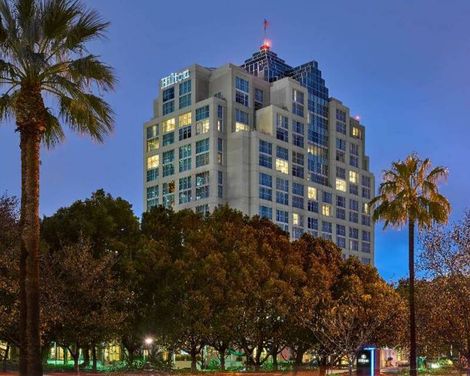 Hilton Los Angeles North-Glendale & Executive Meeting Center