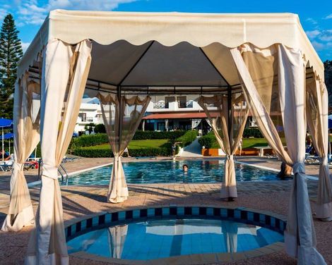 Hotel Matheo Villas & Suites