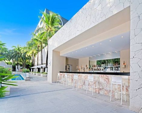 Oh! Cancun The Urban Oasis & Beach Club