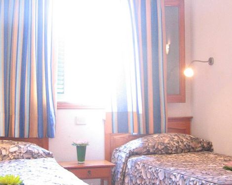 Apartamentos Leticia Del Mar