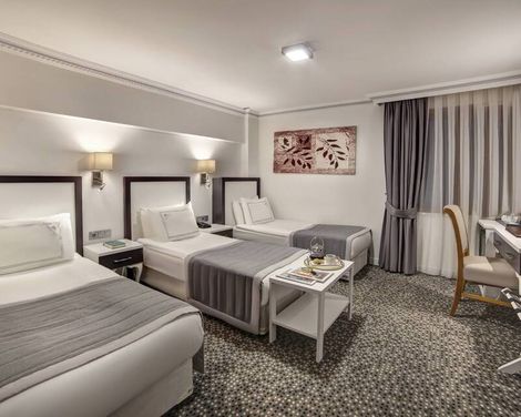 Skalion Hotel