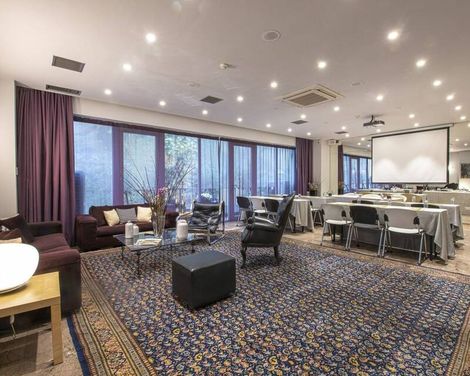 Polis Grand