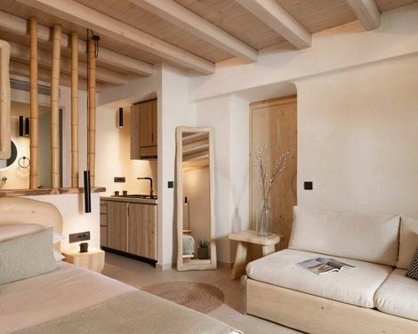 Manili Boutique Suites & Villas