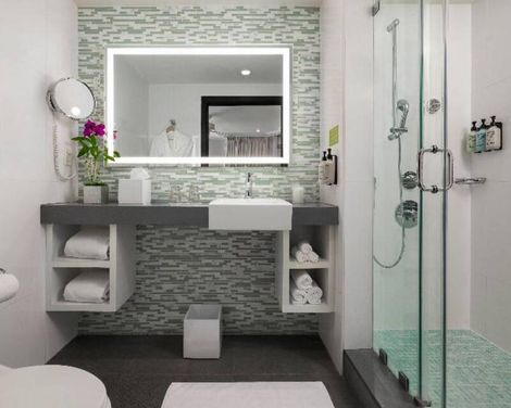 The Palms Hotel & Spa