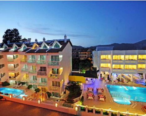 Blue Palace Hotel & Apart