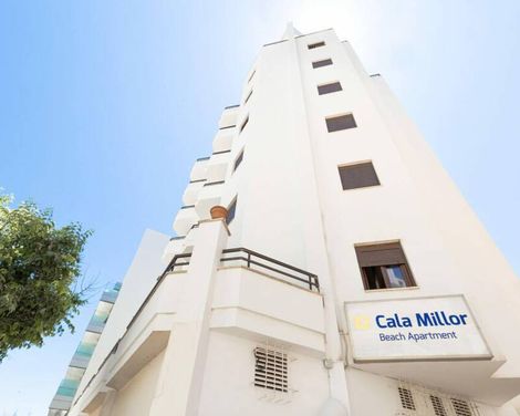 R2 Cala Millor Beach Apartments