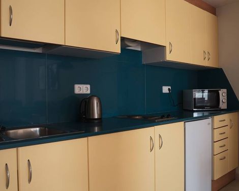 Beatrix 2000 - Caliu Apartments