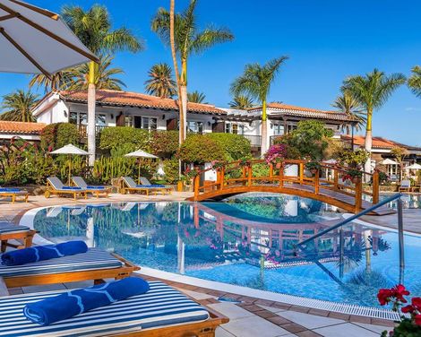 Seaside Grand Hotel Residencia