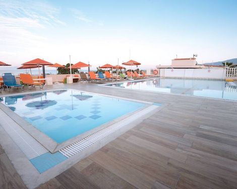Kosta Palace City Hotel