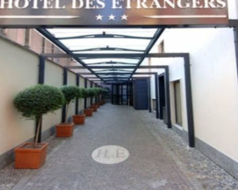Des Etrangers-1