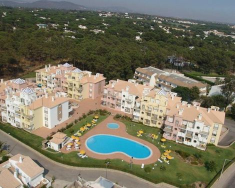 Eden Village Apartamentos
