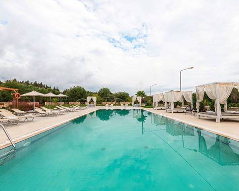 Ekati Mare Lifestyle Resort