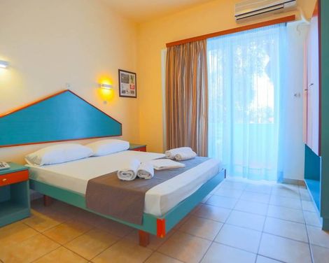 Filoxenia Hotel - Apartments
