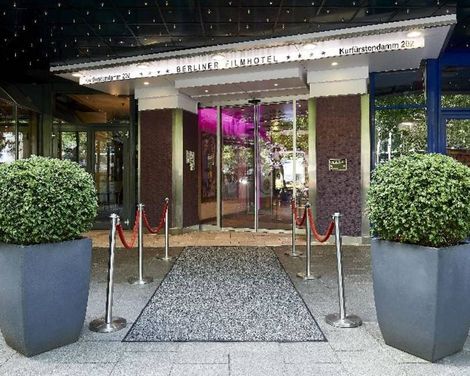 Hollywood Media