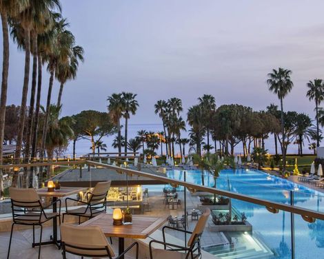 Acanthus Cennet Barut Collection