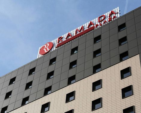 Ramada Plaza by Wyndham Bucharest Convention Center-1