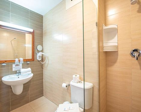 Gillieru Harbour Hotel-0