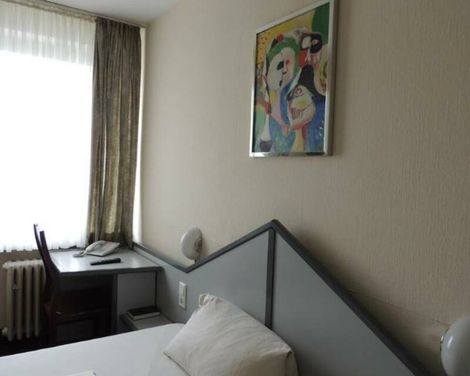 Bahn-Hotel Düsseldorf-0