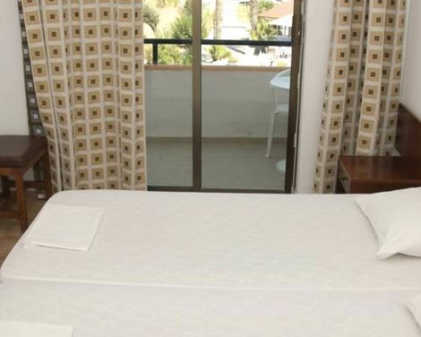 Hercules Hotel-1