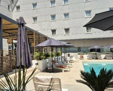 Hotel Vértice Sevilla Aljarafe-1