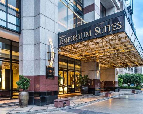 Emporium Suites by Chatrium