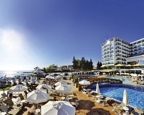 Azura Deluxe Resort & Spa Hotel-2