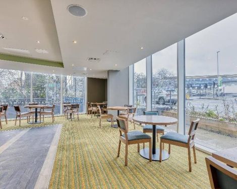 Premier Inn London New Southgate Hotel
