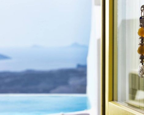 Dreams Luxury Suites