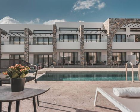 Cavo Suites