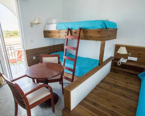 Summer Dream Hotel