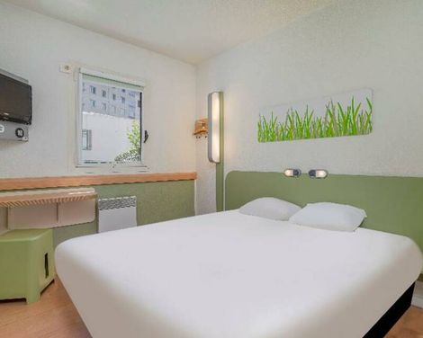 B&B HOTEL Marseille Parc Chanot-3