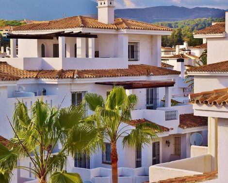 Apartamentos Serinamar Naranjos de Marbella-2