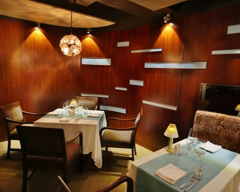 The Royal Islander - An All Suites Resort-3