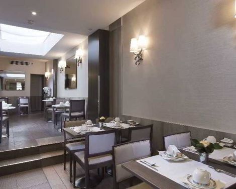 Hotel Longchamp Elysees