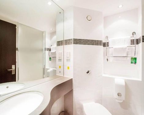 Premier Inn Luton Town Centre Hotel