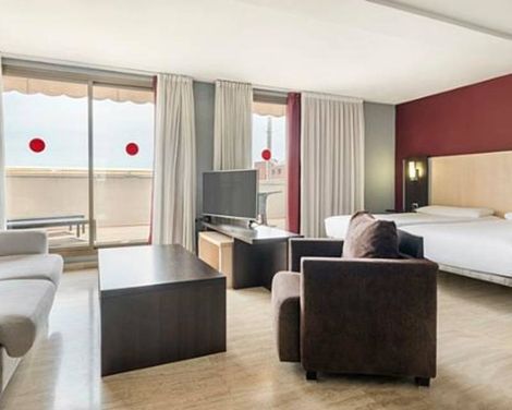 Hotel ILUNION Almirante