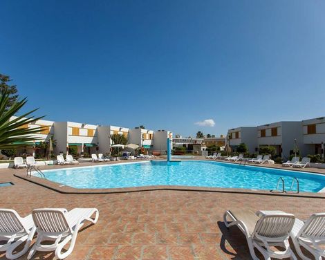 Las Brisas Bungalows