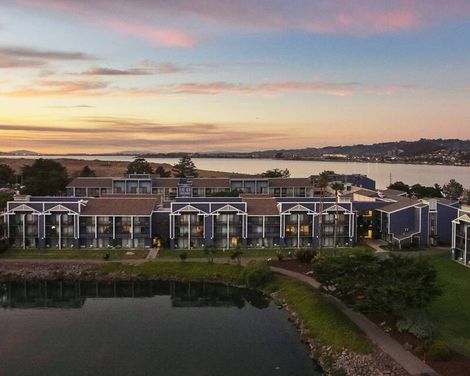 DoubleTree by Hilton Hotel Berkeley Marina-0