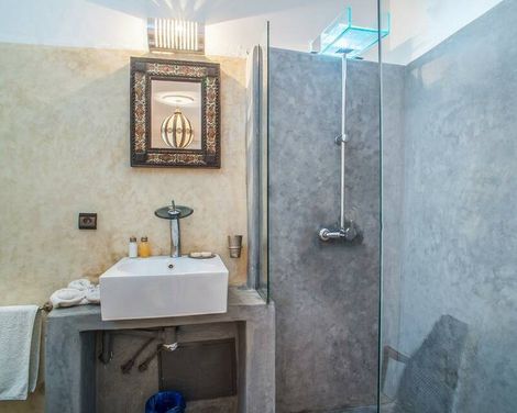 Riad Aliya-1